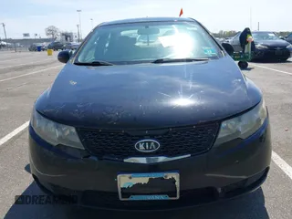 2012 Kia Forte EX z VIN KNAFU4A27C5506225, wystawiony jako IAAI lot #42107589 z przebiegiem 166 009 mil mil oraz . Historia ofert i sprzedaży dostępna na DreamBid. Obrazek 12.