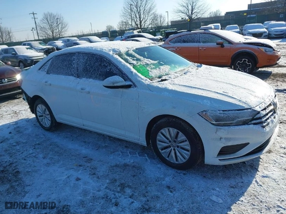 2019 Volkswagen Jetta S with VIN 3VWC57BU3KM116734, listed as a IAAI auction lot 41263385 with NaN miles. Bid and sale history available at carsss.com. Image 1.