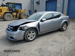 2013 Dodge Avenger SXT z VIN 1C3CDZCB0DN548175, wystawiony jako Copart lot #56795655 z przebiegiem 128 460 mil mil oraz Szkoda całkowita • Salvage title. Historia ofert i sprzedaży dostępna na DreamBid. Obrazek 1.