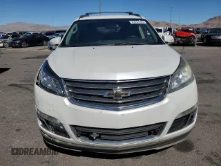 2017 Chevrolet Traverse LT with VIN 1GNKRGKD8HJ123761, listed as a Copart auction lot 49299165 with 321,537 mi miles and Salvage Title. Bid and sale history available at DreamBid. Image 5.