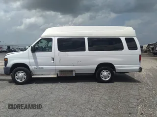 2013 Ford Econoline Cargo Super Duty Commercial с VIN 1FTDS3EL3DDB18106, выставлен на аукционе IAAI как лот 42483453 с пробегом 67 626 миль миль и . История ставок и продаж доступна на DreamBid. Изображение 14.