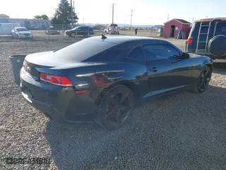 2014 Chevrolet Camaro LS with VIN 2G1FA1E31E9183026, listed as a IAAI auction lot 41738975 with 122,738 mi miles. Bid and sale history available at carsss.com. Image 4.
