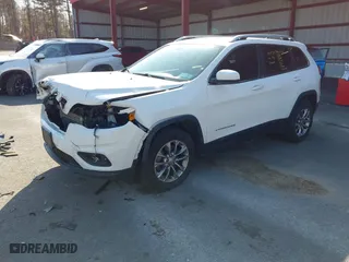 2019 Jeep Cherokee Altitude with VIN 1C4PJMLB9KD350772, listed as a IAAI auction lot 41772250 with 87,595 mi miles. Bid and sale history available at carsss.com. Image 17.