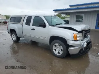2011 GMC Sierra 1500 SLE z VIN 1GTR2VE38BZ165813, wystawiony jako Copart lot #57884825 z przebiegiem 112 027 mil mil oraz Szkoda całkowita • Salvage title. Historia ofert i sprzedaży dostępna na DreamBid. Obrazek 4.