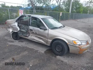 1998 Toyota Camry LE z VIN 4T1BG22K9WU242300, wystawiony jako IAAI lot #42341455 z przebiegiem Nie podano mil oraz . Historia ofert i sprzedaży dostępna na DreamBid. Obrazek 1.