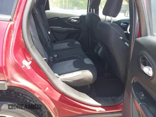 2016 Jeep Cherokee Sport with VIN 1C4PJLAB4GW190101, listed as a IAAI auction lot 42063277 with 61,868 mi miles. Bid and sale history available at carsss.com. Image 8.