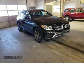 2017 Mercedes-Benz GLC with VIN WDC0G4JB4HF141109, listed as a Copart auction lot 61397772 with 44,392 mi miles. Bid and sale history available at carsss.com. Image 1.