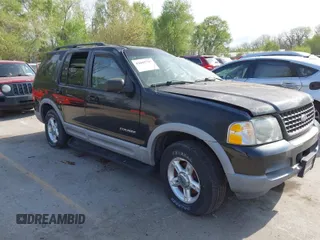 2002 Ford Explorer XLT z VIN 1FMDU73E02ZB55132, wystawiony jako IAAI lot #42005797 z przebiegiem 152 213 mil mil oraz . Historia ofert i sprzedaży dostępna na DreamBid. Obrazek 1.