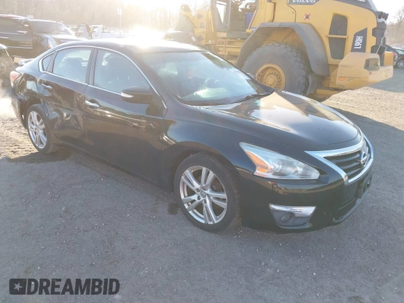 2013 Nissan Altima SV with VIN 1N4BL3AP1DN536533, listed as a IAAI auction lot 41749463 with 110,261 mi miles and . Bid and sale history available at DreamBid. Image 1.