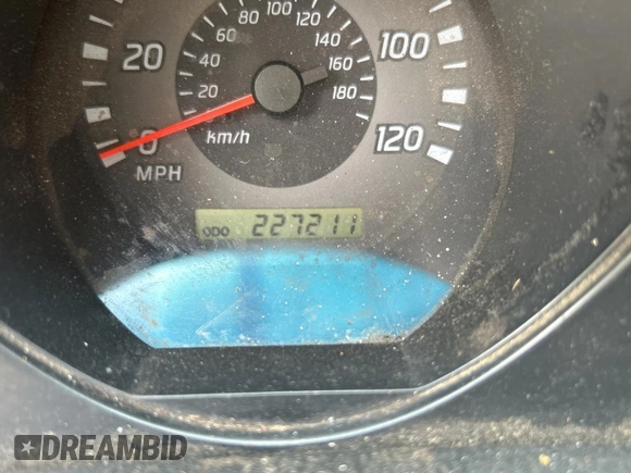 2003 Nissan Xterra SE with VIN 5N1ED28T33C685064, listed as a Copart auction lot 60668505 with 227,211 mi miles and Clean title. Bid and sale history available at DreamBid. Image 8.