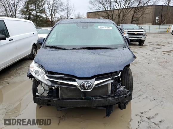 2020 Toyota Sienna XLE with VIN 5TDDZ3DC9LS235429, listed as a Copart auction lot 46658525 with 0 mi miles and Salvage Title. Bid and sale history available at carsss.com. Image 5.