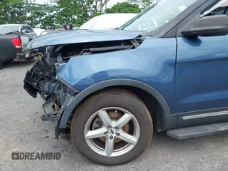 2018 Ford Explorer z VIN 1FM5K7BH6JGC36877, wystawiony jako IAAI lot #42195431 z przebiegiem 70 372 mil mil oraz . Historia ofert i sprzedaży dostępna na DreamBid. Obrazek 18.