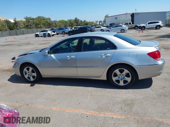 2006 Acura RL with VIN JH4KB16556C007009, listed as a IAAI auction lot 42544310 with 232,005 mi miles and . Bid and sale history available at DreamBid. Image 14.