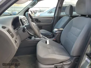2005 Ford Escape XLT with VIN 1FMYU93195KD73674, listed as a Copart auction lot 51586545 with 142,572 mi miles and Clean Title. Bid and sale history available at carsss.com. Image 7.