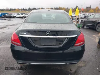 2018 Mercedes-Benz C 300 with VIN 55SWF4JB2JU265097, listed as a IAAI auction lot 40845046 with 100,576 mi miles and . Bid and sale history available at DreamBid. Image 16.