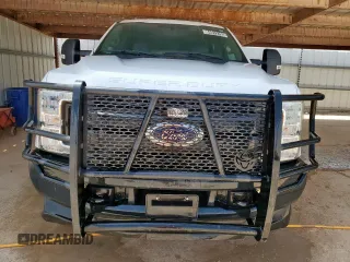 2017 Ford F-250 Lariat with VIN 1FT7W2B68HEB86430, listed as a Copart auction lot 64813195 with 201,172 mi miles and Clean title. Bid and sale history available at DreamBid. Image 5.
