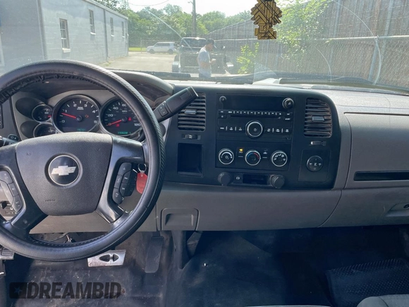 2013 Chevrolet Silverado 1500 with VIN 1GB4CZC80DF118121, listed as a Copart auction lot 56779405 with 258,905 mi miles and Clean Title. Bid and sale history available at DreamBid. Image 9.