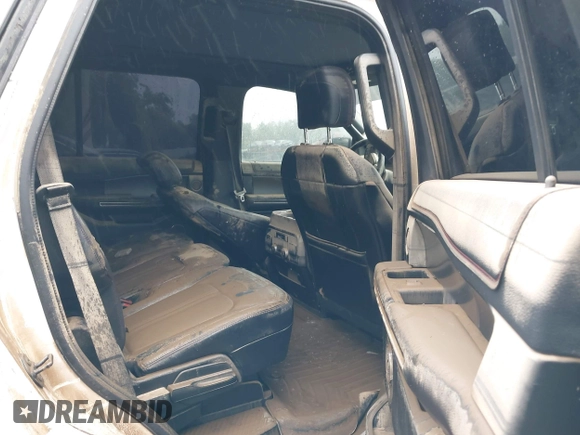 2019 Ford Expedition Limited z VIN 1FMJU2AT1KEA41705, wystawiony jako IAAI lot #42285780 z przebiegiem Nie podano mil oraz . Historia ofert i sprzedaży dostępna na DreamBid. Obrazek 8.