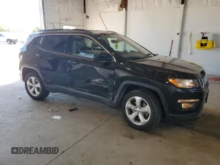 2018 Jeep Compass Latitude z VIN 3C4NJDBB2JT232824, wystawiony jako Copart lot #58095455 z przebiegiem 61 917 mil mil oraz Szkoda całkowita • Salvage title. Historia ofert i sprzedaży dostępna na DreamBid. Obrazek 4.