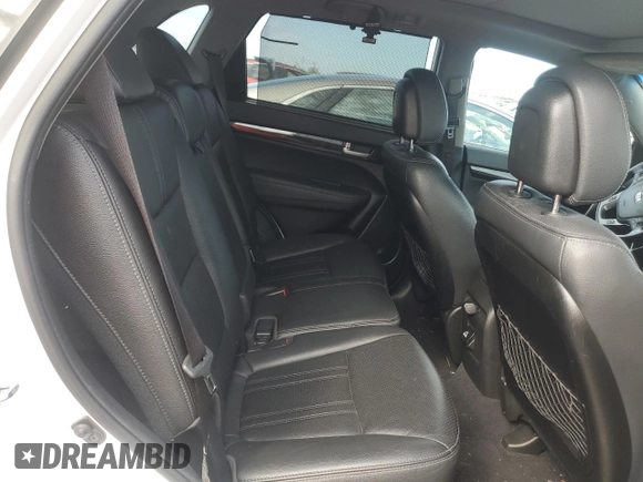 2014 Kia Sorento SX with VIN 5XYKWDA75EG528435, listed as a Copart auction lot 48930245 with 200,928 mi miles and Non Repairable. Bid and sale history available at carsss.com. Image 11.