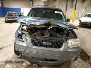 2005 Ford Escape XLT with VIN 1FMYU93145DA17072, listed as a Copart auction lot 47101705 with 202,218 mi miles and Salvage Title. Bid and sale history available at carsss.com. Image 5.