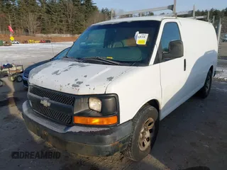 2009 Chevrolet Express Cargo z VIN 1GCFG15X391119234, wystawiony jako IAAI lot #41326818 z przebiegiem 566 304 mil mil oraz . Historia ofert i sprzedaży dostępna na DreamBid. Obrazek 2.