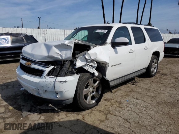 2014 Chevrolet Suburban LT with VIN 1GNSCJE00ER209005, listed as a Copart auction lot 45729745 with 129,662 mi miles and Salvage Title. Bid and sale history available at carsss.com. Image 1.