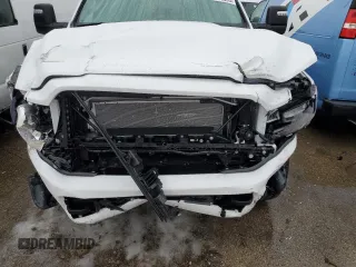 2024 Ram 2500 Big Horn z VIN 3C6UR5DL2RG407021, wystawiony jako Copart lot #43030985 z przebiegiem 2 054 mil mil oraz Szkoda całkowita • Salvage title. Historia ofert i sprzedaży dostępna na DreamBid. Obrazek 13.