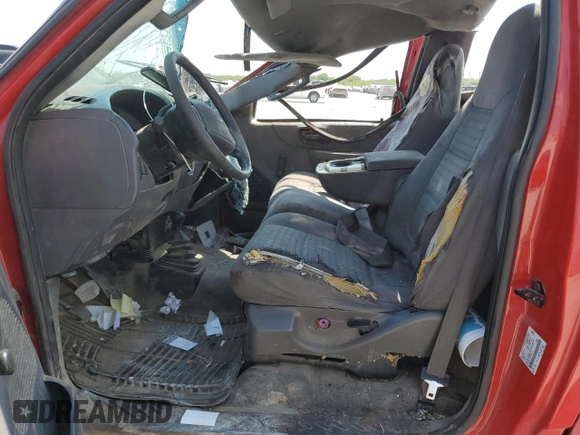 2003 Ford F-150 XL z VIN 1FTRF18223NA52111, wystawiony jako Copart lot #74816344 z przebiegiem 175 021 mil mil oraz Szkoda całkowita • Salvage title. Historia ofert i sprzedaży dostępna na DreamBid. Obrazek 7.