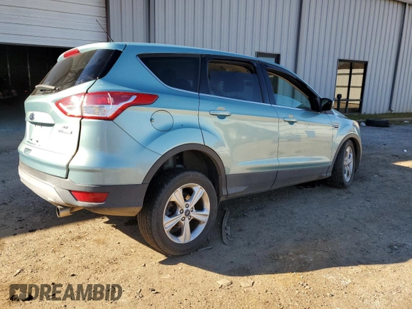 2013 Ford Escape SE with VIN 1FMCU0GXXDUB36747, listed as a Copart auction lot 84262084 with 105,246 mi miles and Salvage Title. Bid and sale history available at carsss.com. Image 3.