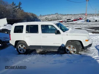 2017 Jeep Patriot High Altitude with VIN 1C4NJRFB5HD168818, listed as a IAAI auction lot 41374327 with 103,227 mi miles. Bid and sale history available at carsss.com. Image 14.