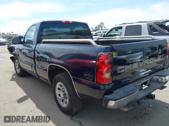 2005 Chevrolet Silverado 1500 Work Truck with VIN 1GCEC14X15Z246813, listed as a IAAI auction lot 41763107 with 282,823 mi miles. Bid and sale history available at carsss.com. Image 3.