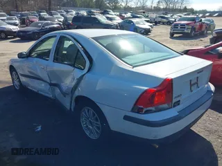 2004 Volvo S60 с VIN YV1RS61T042316578, выставлен на аукционе IAAI как лот 41649503 с пробегом 75 659 миль миль и . История ставок и продаж доступна на DreamBid. Изображение 3.