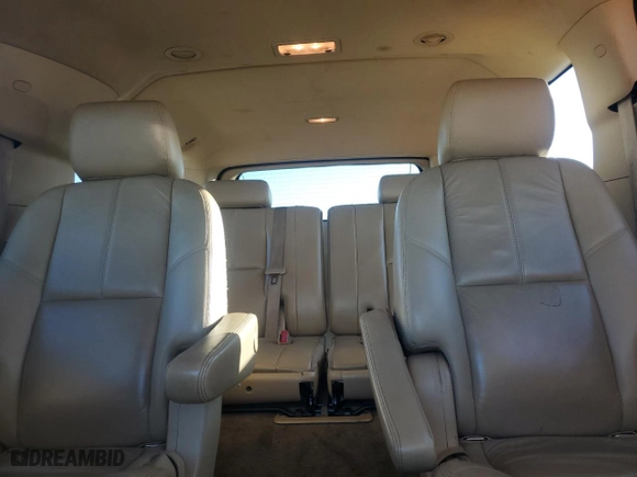 2011 GMC Yukon XL SLT with VIN 1GKS1KE09BR271636, listed as a Copart auction lot 85499874 with 232,705 mi miles and Salvage Title. Bid and sale history available at carsss.com. Image 10.