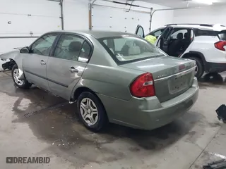 2004 Chevrolet Malibu with VIN 1G1ZS52F94F237114, listed as a IAAI auction lot 41553793 with 170,290 mi miles. Bid and sale history available at carsss.com. Image 3.