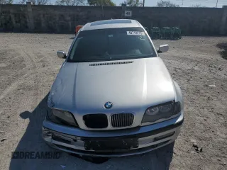 2000 BMW 3 Series 328i with VIN WBAAM5345YJR57702, listed as a Copart auction lot 48719275 with 168,238 mi miles and Salvage Title. Bid and sale history available at carsss.com. Image 5.