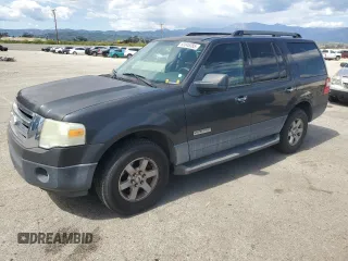 2007 Ford Expedition XLT with VIN 1FMFU15527LA55577, listed as a Copart auction lot 52045385 with 102,401 mi miles and Clean title. Bid and sale history available at DreamBid. Image 1.