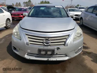 2013 Nissan Altima 2.5 SV with VIN 1N4AL3AP7DN550660, listed as a Copart auction lot 52416365 with 205,781 mi miles and Salvage Title. Bid and sale history available at carsss.com. Image 5.