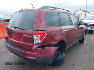 2013 Subaru Forester 2.5X Premium with VIN JF2SHADC9DH433403, listed as a IAAI auction lot 41921603 with 164,417 mi miles. Bid and sale history available at carsss.com. Image 6.