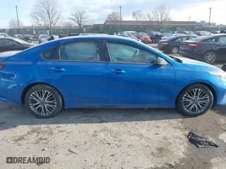 2022 Kia Forte GT-Line with VIN 3KPF54AD0NE499854, listed as a IAAI auction lot 41421127 with 27,188 mi miles. Bid and sale history available at carsss.com. Image 13.