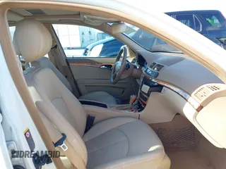 2009 Mercedes-Benz E-Class Luxury 3.5L with VIN WDBUF56X99B407610, listed as a IAAI auction lot 42173139 with 159,658 mi miles. Bid and sale history available at carsss.com. Image 5.