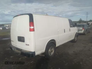 2017 GMC Savana Cargo with VIN 1GTW7AFF3H1342488, listed as a IAAI auction lot 34543746 with Not Provided miles. Bid and sale history available at carsss.com. Image 4.