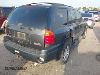2007 GMC Envoy SLE z VIN 1GKDS13S872306655, wystawiony jako IAAI lot #42510039 z przebiegiem 174 377 mil mil oraz . Historia ofert i sprzedaży dostępna na DreamBid. Obrazek 4.