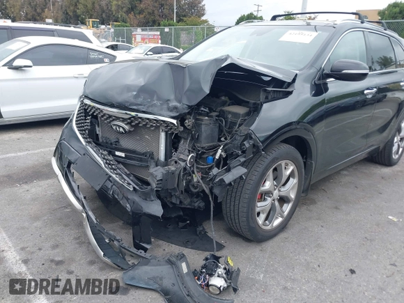 2017 Kia Sorento SX with VIN 5XYPK4A58HG322661, listed as a IAAI auction lot 42195134 with 46,821 mi miles and . Bid and sale history available at DreamBid. Image 6.