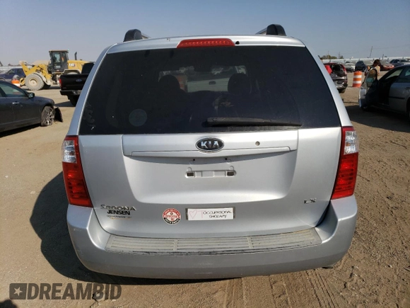 2008 Kia Sedona LX with VIN KNDMB233086244270, listed as a Copart auction lot 75109174 with 328,438 mi miles and Clean Title. Bid and sale history available at carsss.com. Image 6.