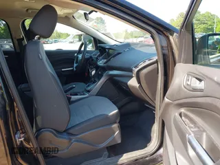 2013 Ford Escape SE with VIN 1FMCU0GX5DUD04780, listed as a IAAI auction lot 41990300 with 91,193 mi miles and . Bid and sale history available at DreamBid. Image 5.