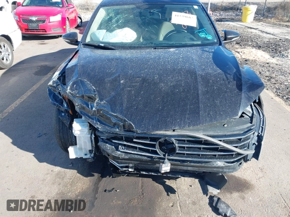 2019 Volkswagen Passat 2.0T Wolfsburg Edition with VIN 1VWLA7A32KC012841, listed as a IAAI auction lot 41539683 with 75,897 mi miles. Bid and sale history available at carsss.com. Image 12.