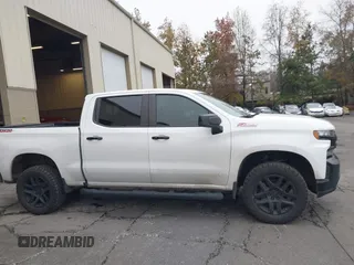 2020 Chevrolet Silverado 1500 LT Trail Boss with VIN 3GCPYFED3LG164882, listed as a IAAI auction lot 41330410 with 43,907 mi miles. Bid and sale history available at carsss.com. Image 13.