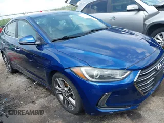 2017 Hyundai Elantra SE z VIN 5NPD84LF7HH006989, wystawiony jako IAAI lot #42104639 z przebiegiem 111 039 mil mil oraz . Historia ofert i sprzedaży dostępna na DreamBid. Obrazek 1.