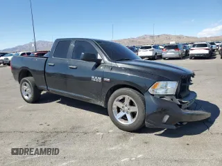 2018 Ram 1500 Express z VIN 1C6RR6FT7JS195917, wystawiony jako Copart lot #49354805 z przebiegiem 57 953 mil mil oraz Szkoda całkowita • Salvage title. Historia ofert i sprzedaży dostępna na DreamBid. Obrazek 4.